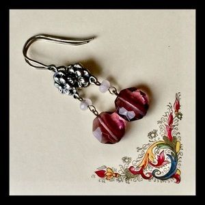 ⬇️ Vintage sterling flower & crystal earrings